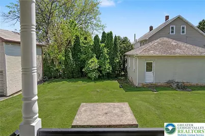 32 E Center Street, Nazareth Boro, PA 18064 - Photo 13