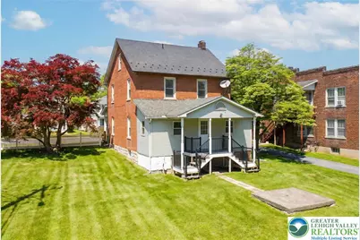 32 E Center Street, Nazareth Boro, PA 18064 - Photo 11