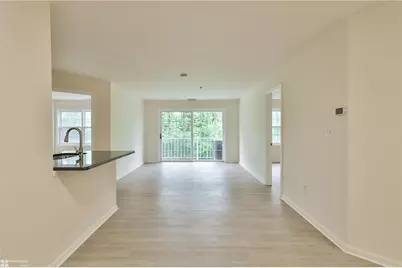 202 Canal Park, Easton, PA 18042 - Photo 9