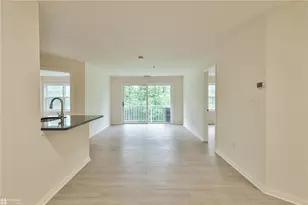 202 Canal Park, Easton, PA 18042 - Photo 9