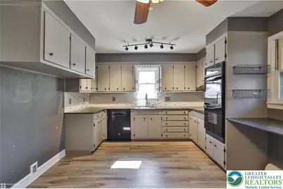 424 E Penn Street, Nazareth Boro, PA 18064 - Photo 25