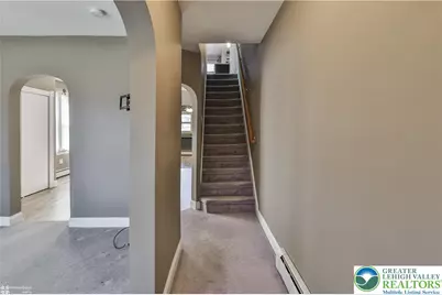 424 E Penn Street, Nazareth Boro, PA 18064 - Photo 11