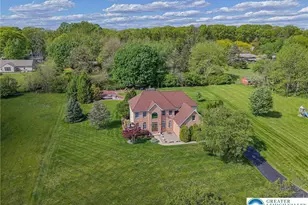 6551 Overlook Rd, Upper Macungie Township, PA 18069 - Photo 3