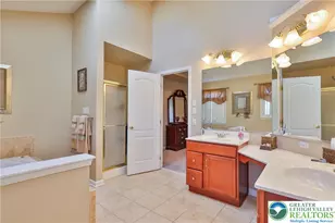351 Manor Dr, Lower Nazareth Twp, PA 18064 - Photo 27