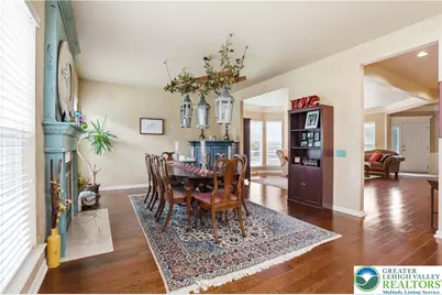 5207 Blue Sky Drive, South Whitehall Township, PA 18069 - Photo 15
