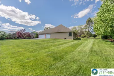 268 Jefferson Place, Lower Nazareth Twp, PA 18020 - Photo 43