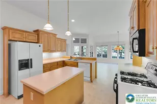 268 Jefferson Pl, Lower Nazareth Twp, PA 18020 - Photo 13