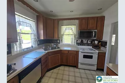 8662 Ashfield Road, Washington Township, PA 18080 - Photo 11