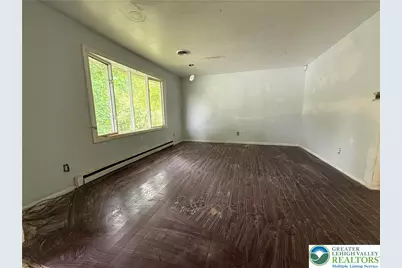 1047 Monroe Street, Freemansburg, PA 18017 - Photo 7