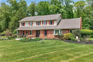 1625 Rosalie Dr, Lower Saucon Township, PA 18055 - Photo 3