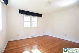 5301 S Mountain Dr, Upper Milford Township, PA 18049 - Photo 17