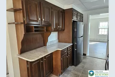 616 Beverly Drive, South Whitehall Township, PA 18104 - Photo 5
