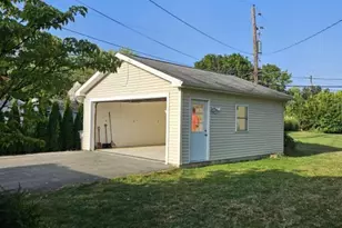 616 Beverly Dr, South Whitehall Township, PA 18104 - Photo 15