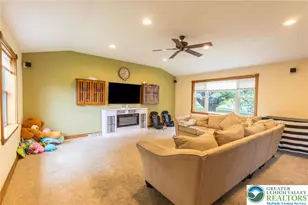 345 S New St, Nazareth Boro, PA 18064 - Photo 7