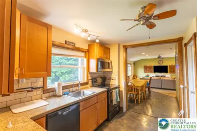 345 S New Street, Nazareth Boro, PA 18064 - Photo 5