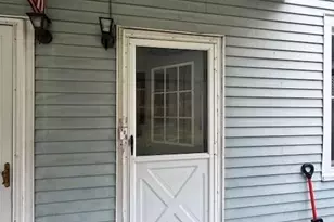 576 Slateford Rd, Upper Mt Bethel Twp, PA 18343 - Photo 3