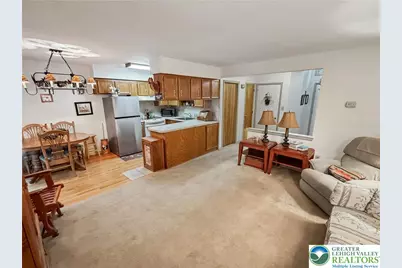 1736 Falcon Drive, Bethlehem City, PA 18017 - Photo 3