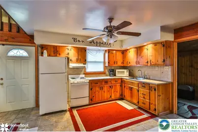 6438 Lakeshore Drive, East Stroudsburg, PA 18302 - Photo 13
