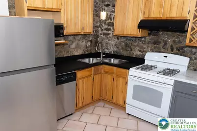 1619 Butler Street, Wilson, PA 18042 - Photo 9