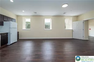 418 W Race St, Pottsville, PA 17901 - Photo 3