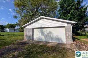 1229 S Fountain St, Allentown City, PA 18103 - Photo 3