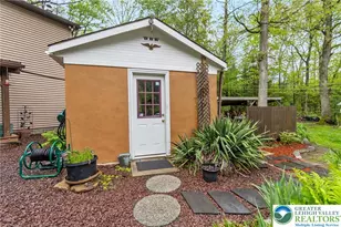 9223 N Loop Rd, Washington Township, PA 18080 - Photo 9