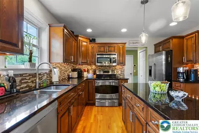 136 Redstone Drive, Bushkill Twp, PA 18064 - Photo 7