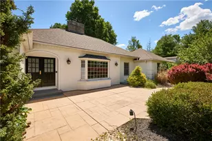1989 W Point Dr, Lower Saucon Township, PA 18015 - Photo 3