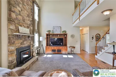 154 Country Chase Drive, Bushkill Twp, PA 18091 - Photo 9