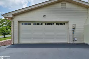 2831 Vista Dr, North Whitehall Township, PA 18037 - Photo 7