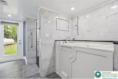 2288 Mulberry Road, Lowhill Township, PA 18051 - Photo 25