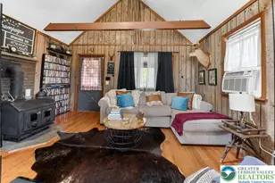 148 Sandy Beach Rd, Clifton Twp, PA 18424 - Photo 5