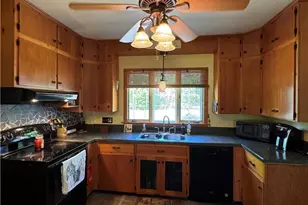 930 N Garibaldi Ave, Washington Twp, PA 18013 - Photo 23