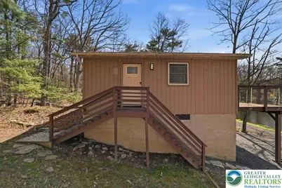 6430 E Lakeshore Drive, Middle Smithfield, PA 18302 - Photo 25