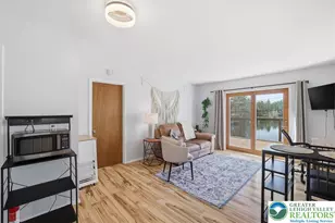 6430 E Lakeshore Dr, Middle Smithfield, PA 18302 - Photo 7
