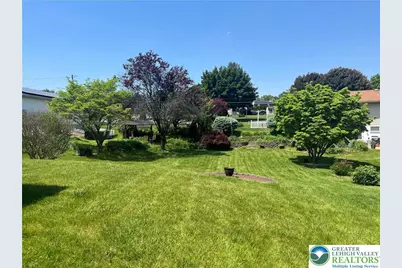 806 Locust Street, North Catasauqua Bor, PA 18032 - Photo 5