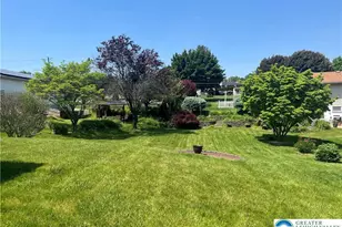 806 Locust St, North Catasauqua Bor, PA 18032 - Photo 5