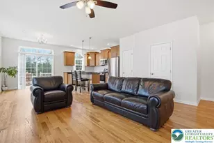 2207 Huntington Ln, Easton, PA 18040 - Photo 13