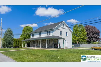 44 W 4th Street, Upper Nazareth, PA 18064 - Photo 3