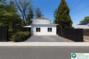 215 S 23rd St, Allentown City, PA 18104 - Photo 5