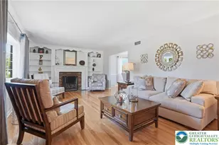 1822 Mark Twain Cir, Hanover Twp, PA 18017 - Photo 9