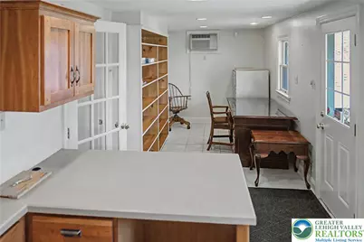 32 E Center Street, Nazareth, PA 18064 - Photo 59