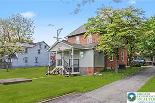 32 E Center St, Nazareth, PA 18064 - Photo 15