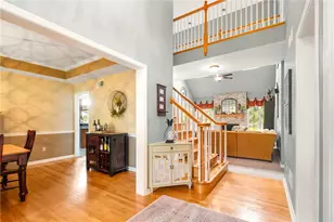 1880 Hamilton Dr, Lower Milford Township, PA 18036 - Photo 5