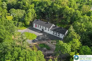 138 Frutchey Dr, Middle Smithfield, PA 18302 - Photo 3