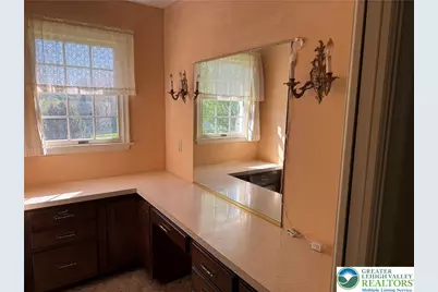 1929 Earls Court, Salisbury Township, PA 18103 - Photo 13