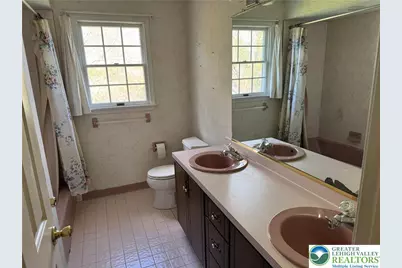 1929 Earls Court, Salisbury Township, PA 18103 - Photo 11