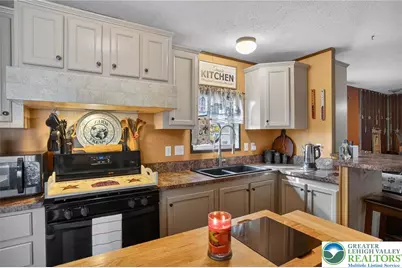 39 Country Club Road, Allen Township, PA 18067 - Photo 7