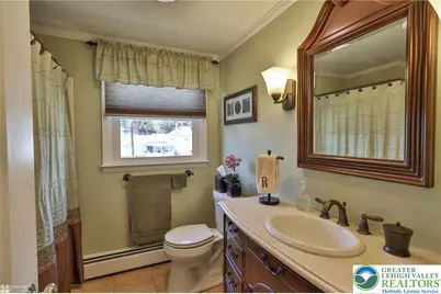 1920 Ravenwood Drive, Bethlehem City, PA 18018 - Photo 33