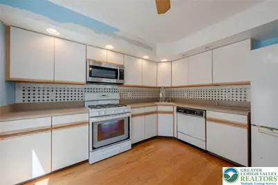 1964 Mattis Street, Lower Saucon Township, PA 18055 - Photo 7